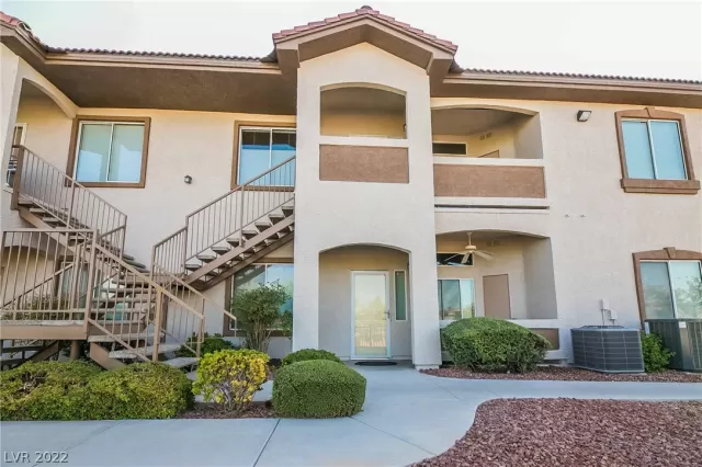 MLS: 2435017 Condo For Sale