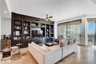 Photo #3: 2435047 Listing 