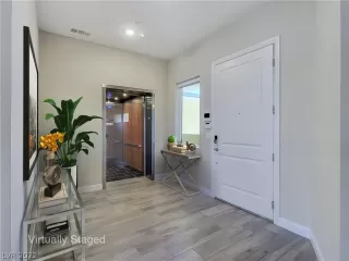 Photo #1: 2435052 Listing