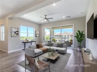 Photo #5: 2435052 Listing