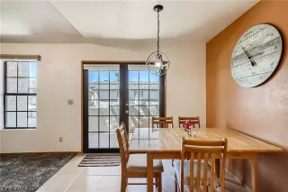 Photo #6: 2435066 Listing 