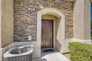 Photo #2: 2435076 Listing 