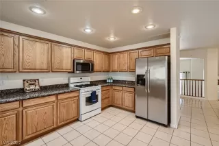 Photo #6: 2435076 Listing 