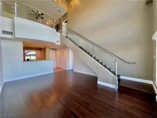 Photo #1: 2435089 Listing 