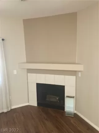 Photo #3: 2435112 Listing