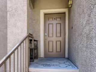 Photo #2: 2435119 Listing 