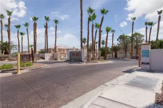 Photo #3: 2435151 Listing 