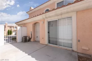 Photo #4: 2435151 Listing 