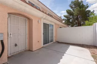 Photo #5: 2435151 Listing 