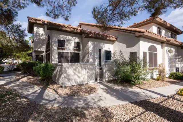 MLS: 2435161 Condo For Sale