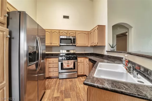 MLS: 2435167 Condo For Sale