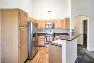 Photo #1: 2435167 Listing 