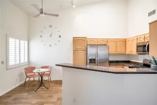 Photo #2: 2435167 Listing 