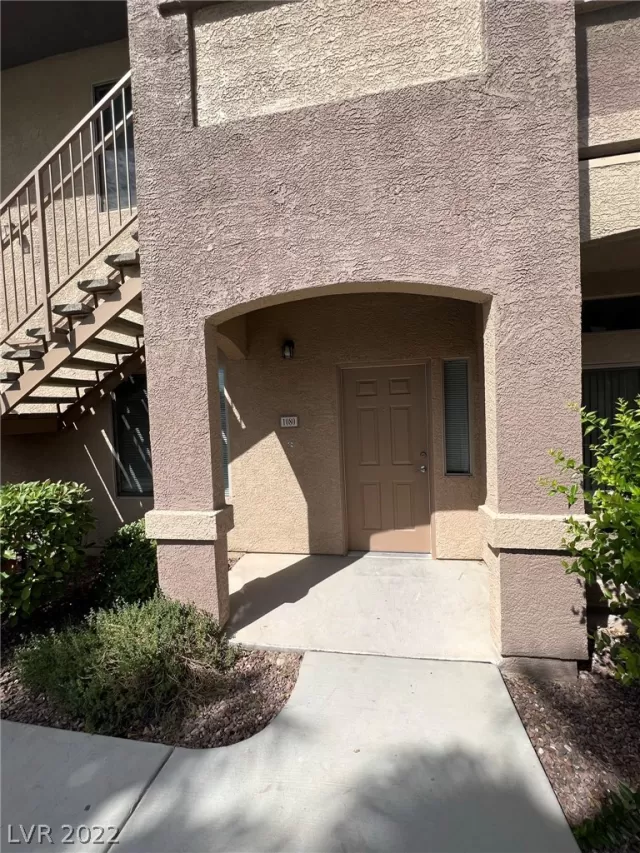 MLS: 2435221 Condo For Sale