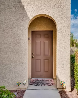 Photo #5: 2435232 Listing