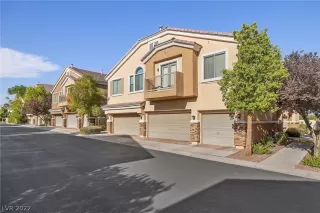 Photo #3: 2435252 Listing 