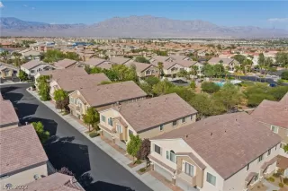 Photo #4: 2435252 Listing 