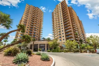 Photo #3: 2435253 Listing 