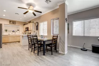 Photo #6: 2435270 Listing