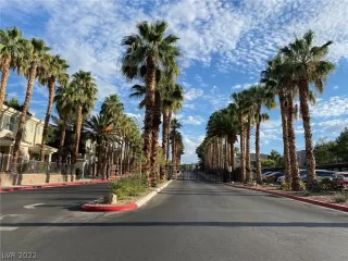 Photo #1: 2435276 Listing 