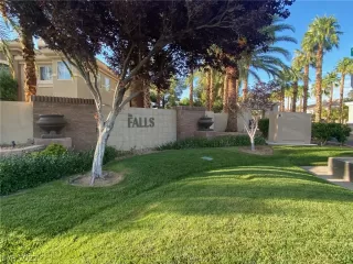 Photo #2: 2435276 Listing 