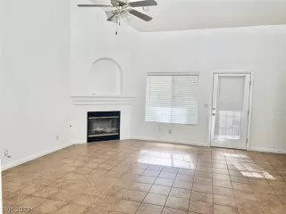 Photo #3: 2435289 Listing 