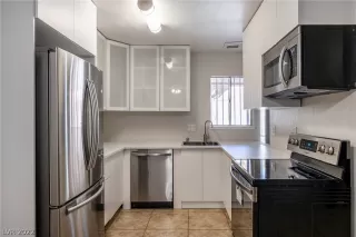 Photo #6: 2435291 Listing