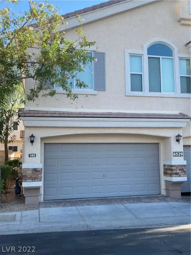 MLS: 2435337 Condo For Sale