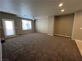 Photo #5: 2435340 Listing 