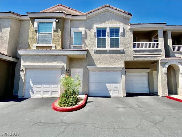 MLS: 2435382 Condo For Sale