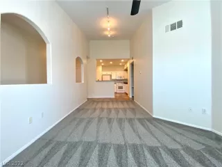 Photo #3: 2435382 Listing 