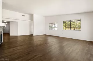 Photo #4: 2435441 Listing 