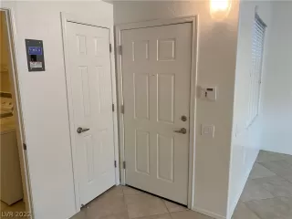 Photo #4: 2435461 Listing 