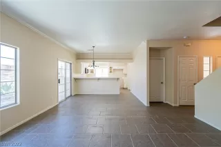 Photo #6: 2435499 Listing 