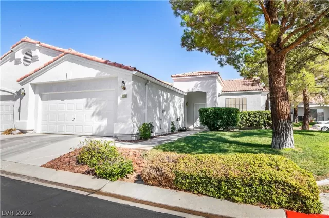 MLS: 2435510 Condo For Sale