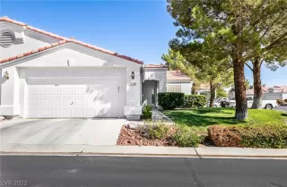 Photo #2: 2435510 Listing