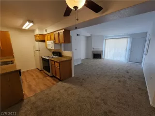 Photo #3: 2435568 Listing 