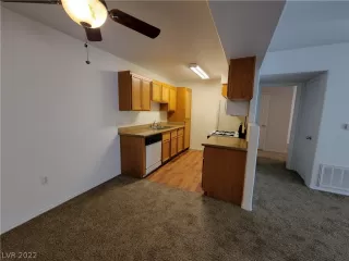 Photo #4: 2435568 Listing 