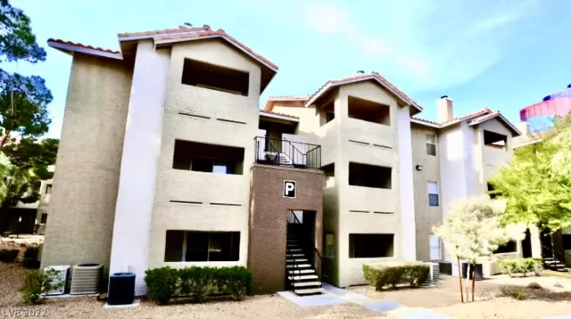 MLS: 2435586 Condo For Sale