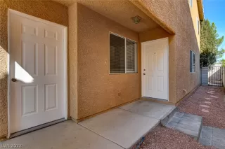 Photo #5: 2435598 Listing 