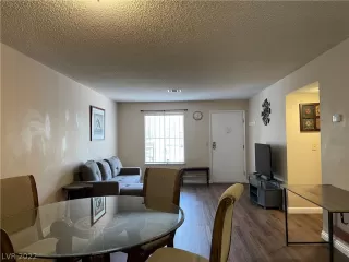 Photo #2: 2435604 Listing 