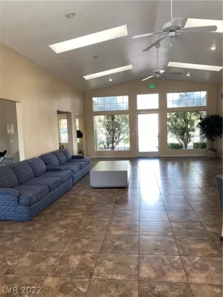 Photo #6: 2435624 Listing 