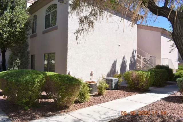 MLS: 2435679 Condo For Sale