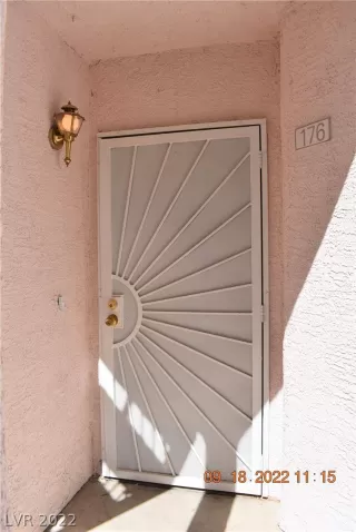 Photo #2: 2435679 Listing 