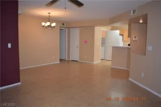 Photo #4: 2435679 Listing 
