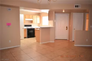 Photo #5: 2435679 Listing 