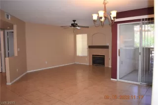 Photo #6: 2435679 Listing 