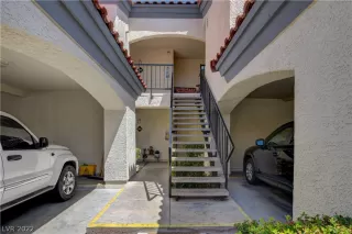 Photo #1: 2435713 Listing