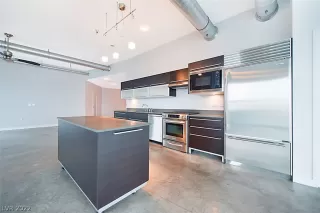 Photo #3: 2435723 Listing 