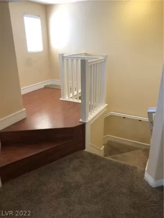 Photo #5: 2435759 Listing
